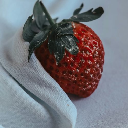 Strawberries MOIST cake